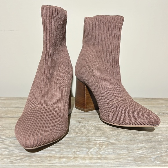 Steven- New York Size 7 brown knit ankle boots - Picture 4 of 6